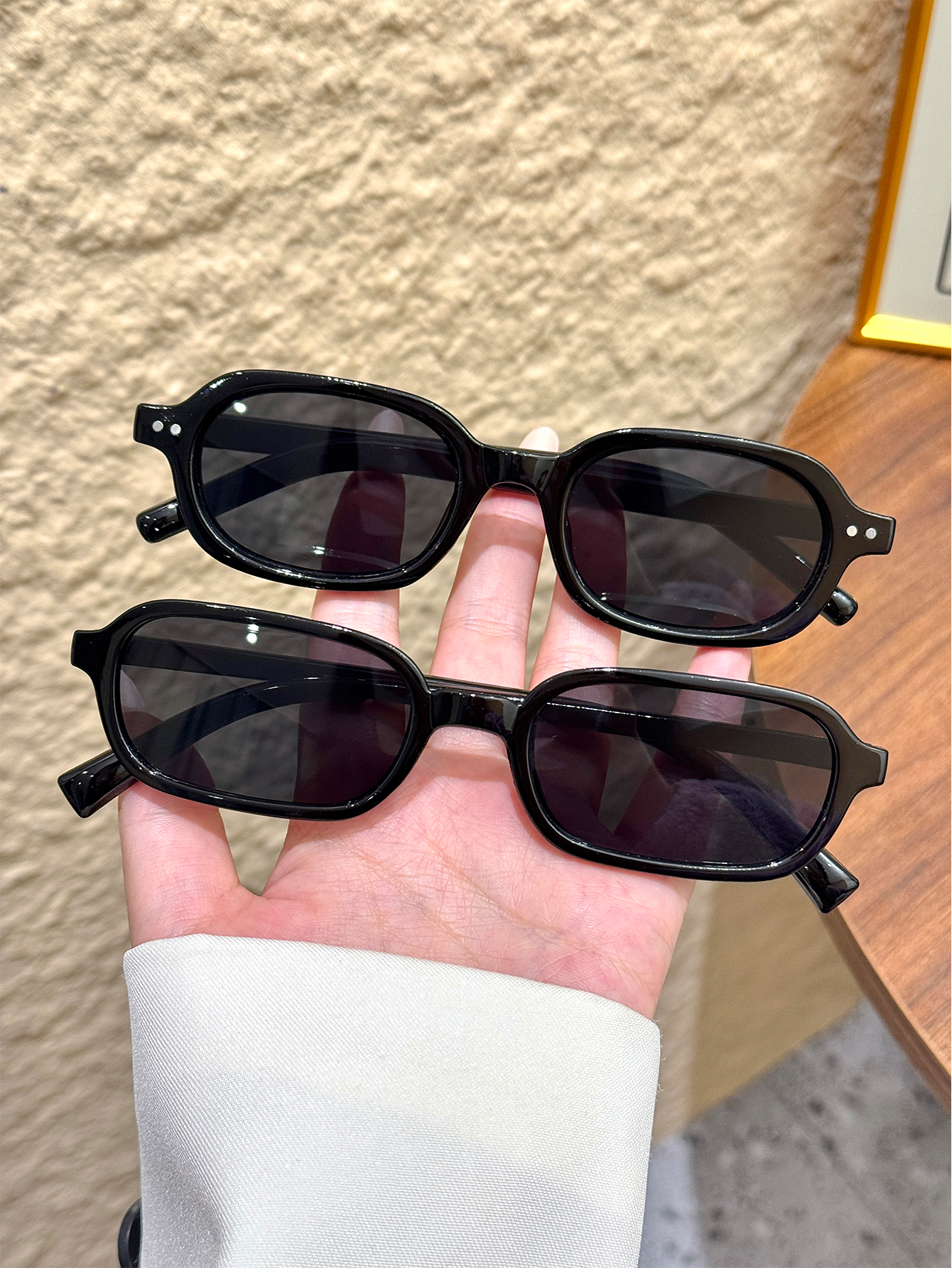 Parade Fashion Street - 2Pcs Retro Square & Oval Frame